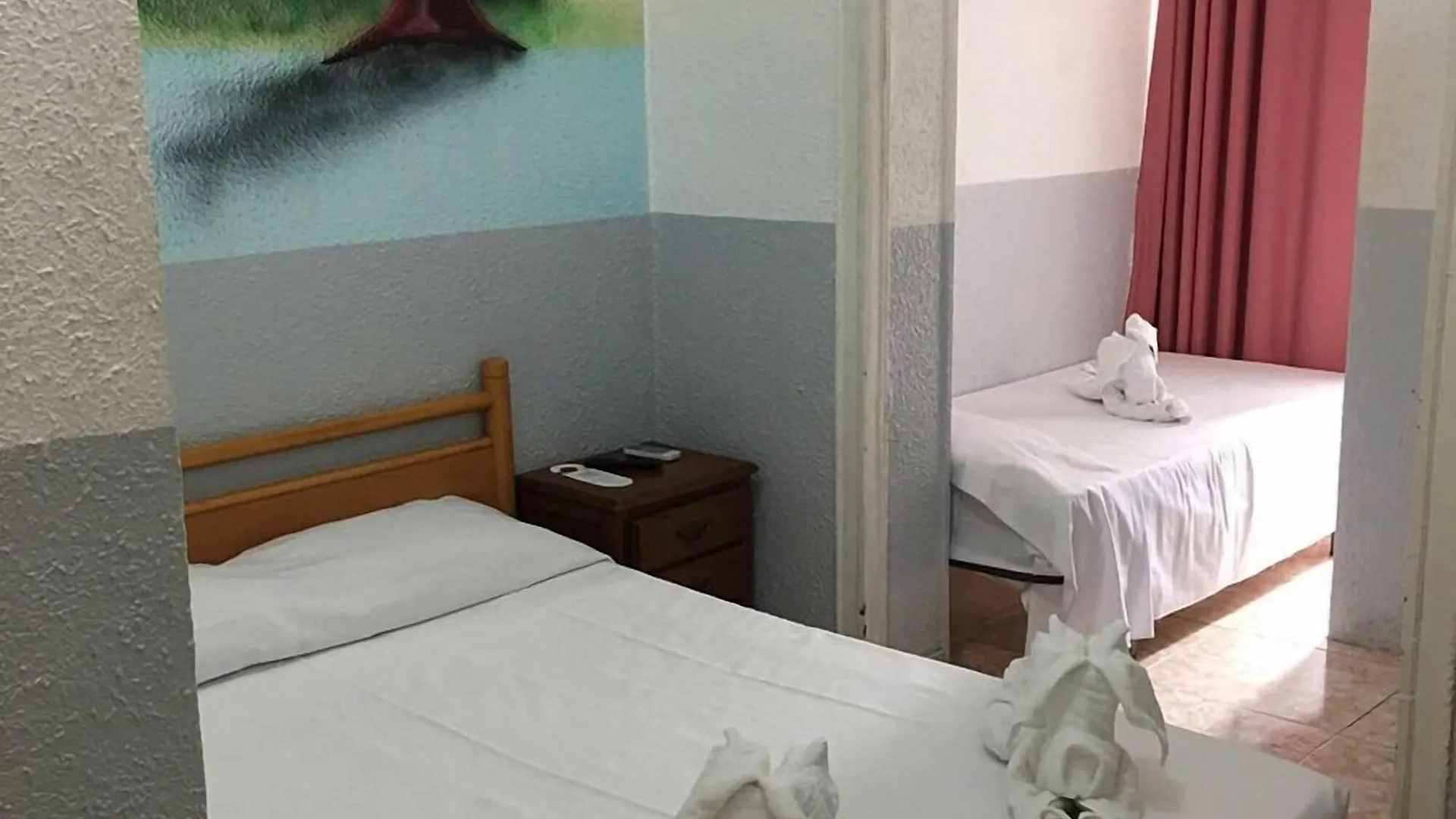 ** Vendégház Hostal Eden Barcelona Spanyolország
